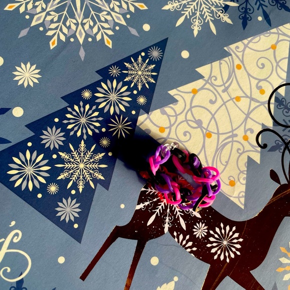 Rubber band ring - Picture 1 of 2